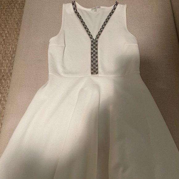 Dress - Picture 1 of 2
